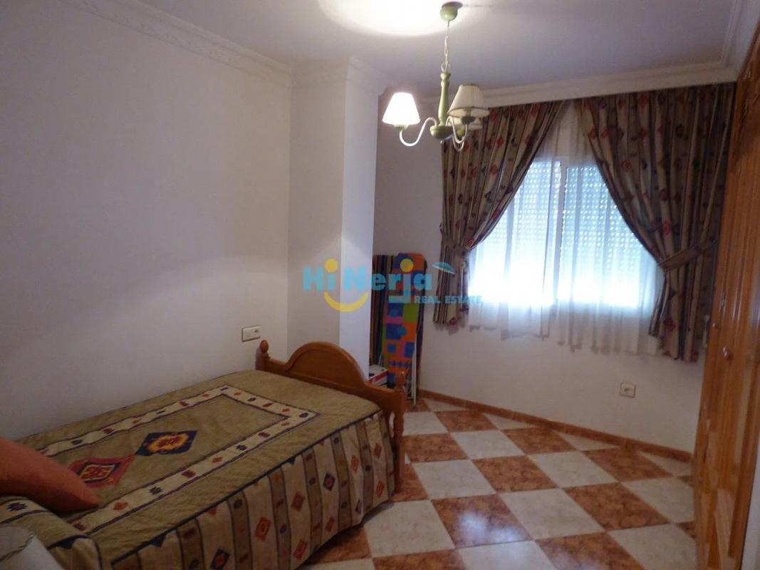 Venta de piso en Avda Pescia - Ctra de Frigiliana, Nerja
 photo 4