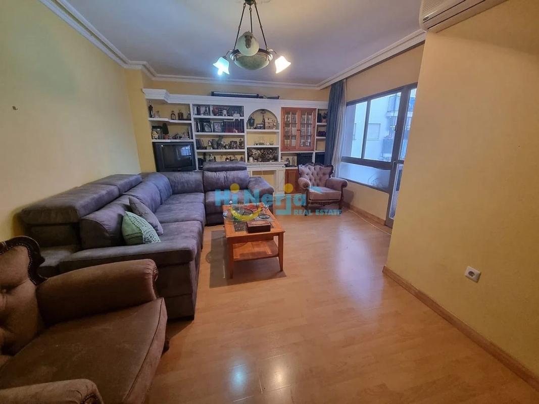Venta de piso en Avda Pescia - Ctra de Frigiliana, Nerja
photo 1