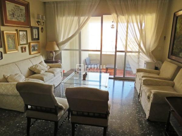 Apartment for sale in  Avenida de Andalucía, Málaga photo 4