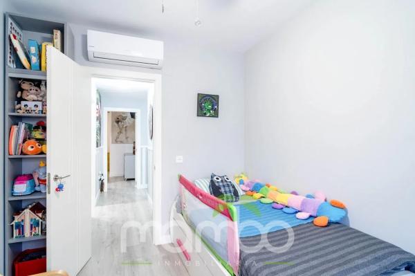 Apartment for sale in  Calle Alfredo Krauss, Vélez-Malaga photo 4