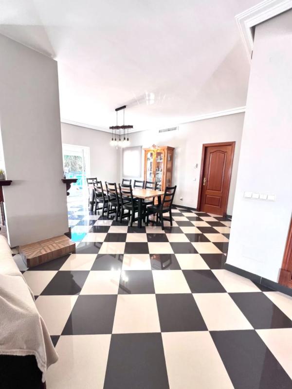 Venta de chalet independiente en Calle hungria s/n, Marbella
 photo 3