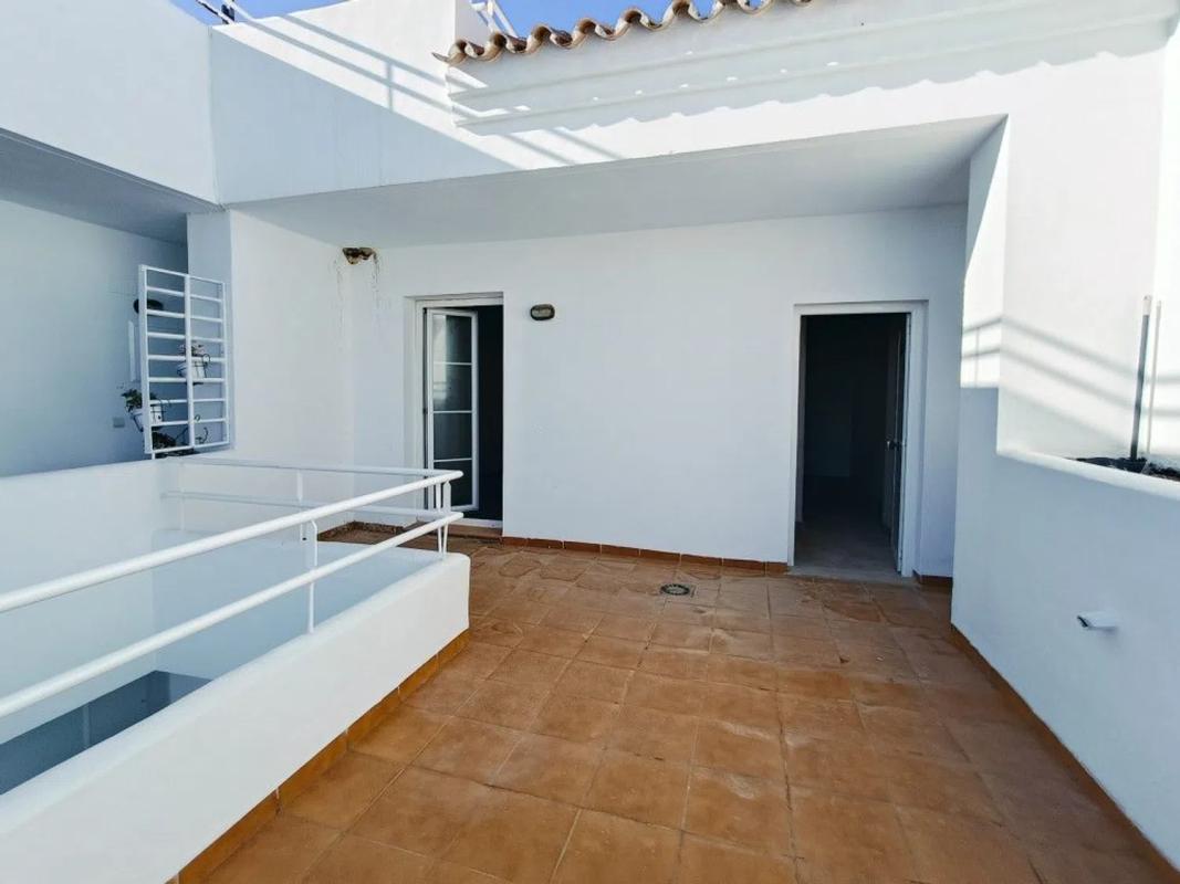 Продажа квартиры на Alcorrín, Манильва
 photo 2