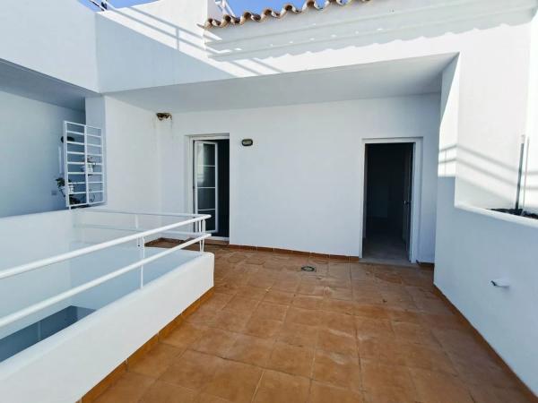 Piso en venta en  Alcorrín, Manilva photo 2