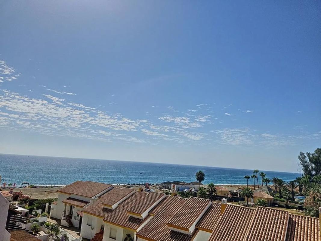 Sale of independent chalet in Alcorrín, Manilva
photo 2
