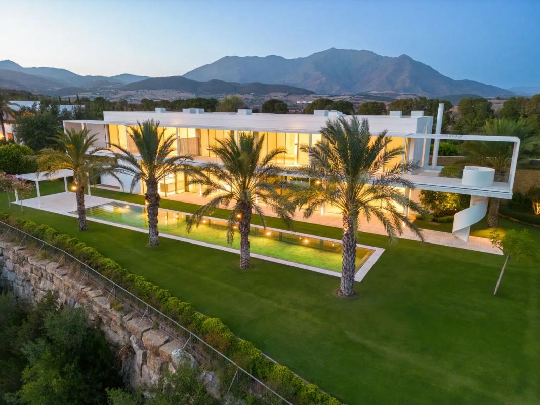 Venta de chalet independiente en Urbanizacion Cortesin, Casares
photo 1