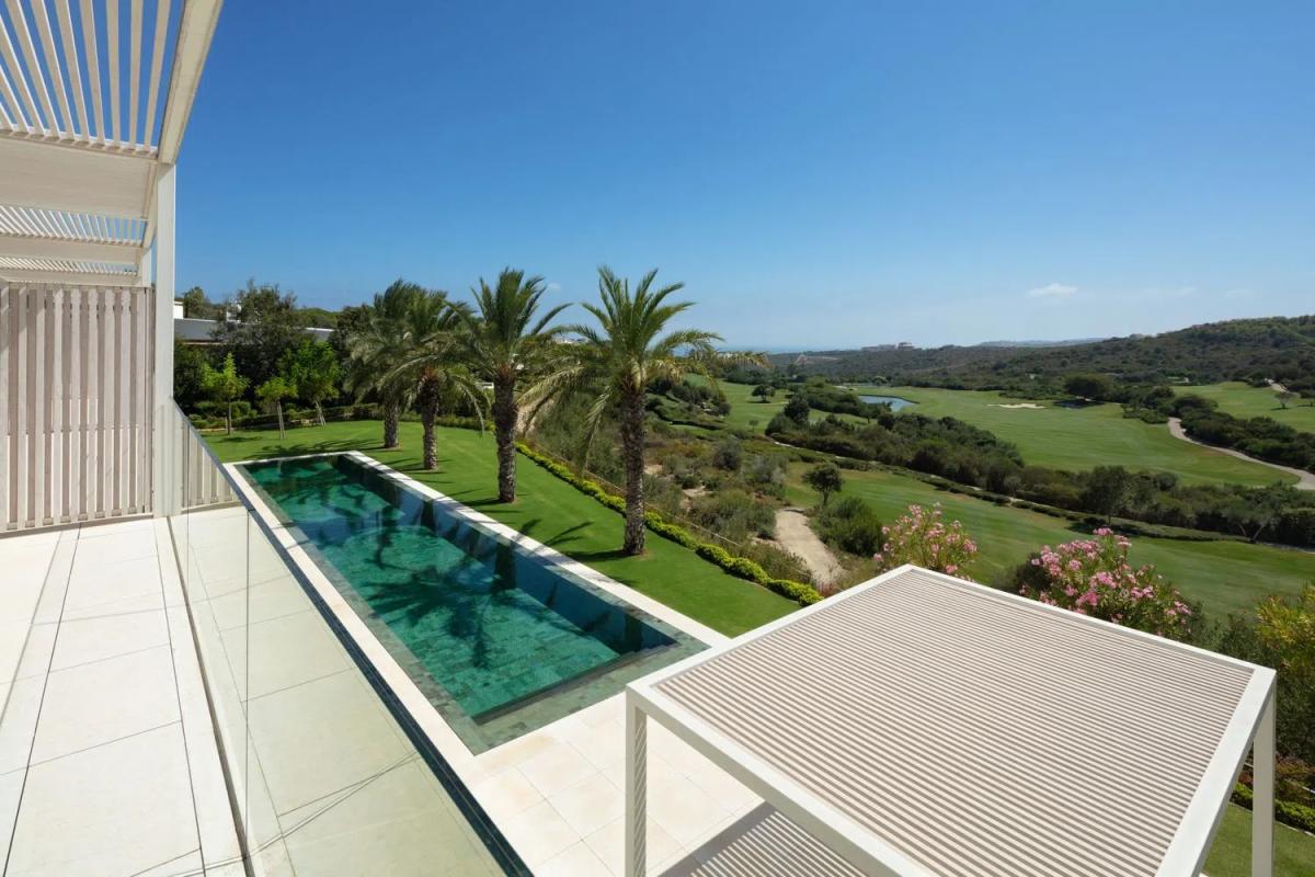 Venta de chalet independiente en Urbanizacion Cortesin, Casares
photo 4