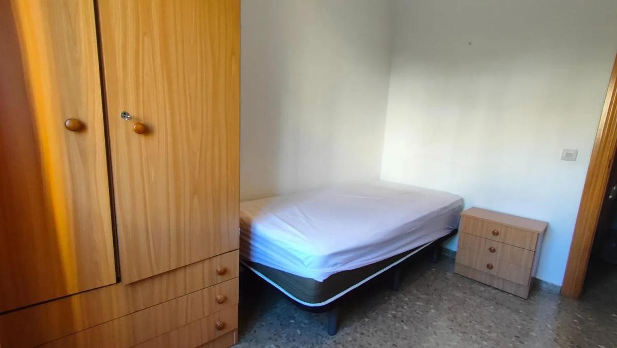 Venta de piso en Calle rio bergantes, Torremolinos
photo 3