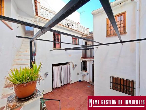 Коттедж на продажу в Calle San Francisco, 24, Vélez-Malaga photo 1