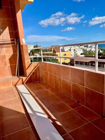 Mieszkanie na sprzedaż w  Calle Roquedal, Torremolinos photo 1