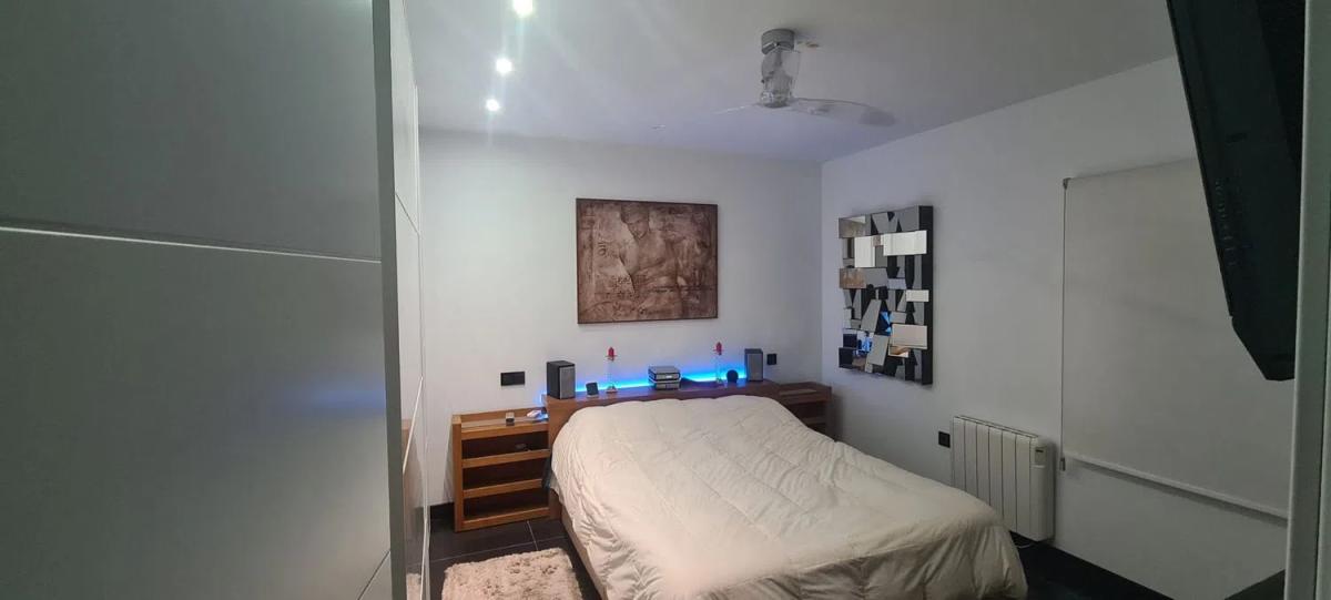 Sprzedaż niezależnego domku jednorodzinnego w  Avenida Calamuchita, 10, Málaga photo 3