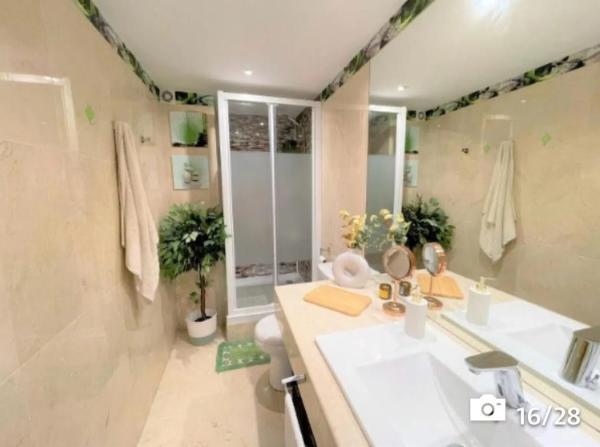 Duplex en venta en Barrio Rio Real, Marbella photo 4