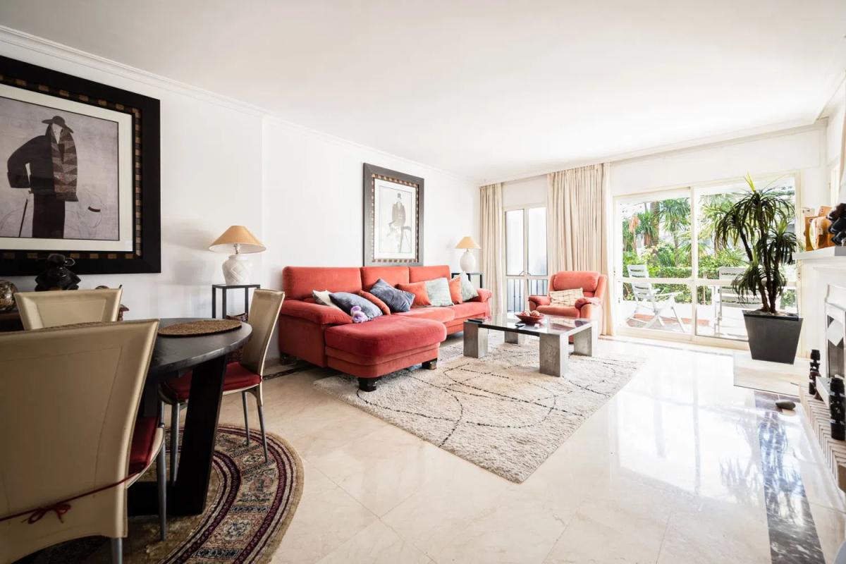 Продажа квартиры на Avenida Avenue Carlos Cano, 3, Марбелла
photo 2