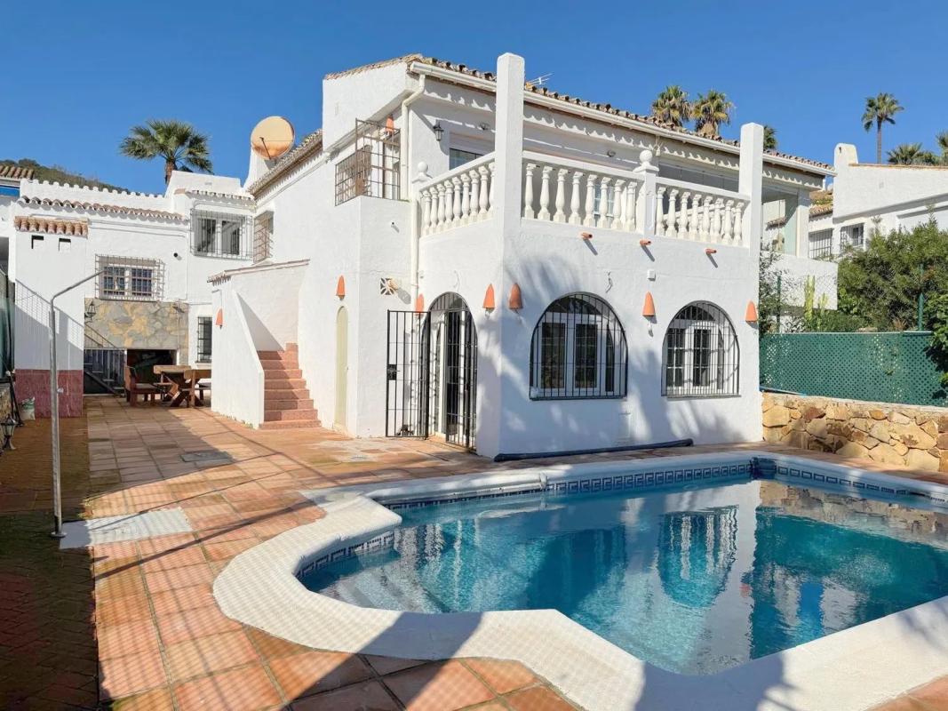 Sale of independent chalet in Urbanización Brisas I, Manilva
photo 2