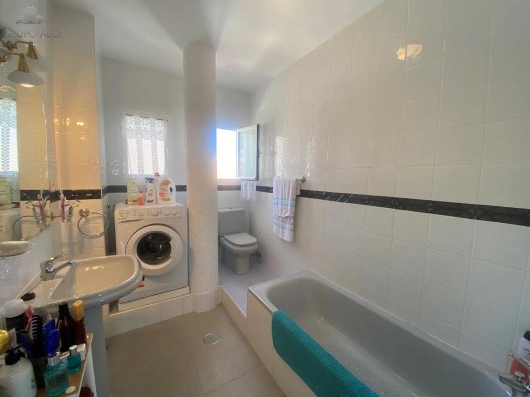 Продажа отдельного шале в , Алмайате Хунто photo 5