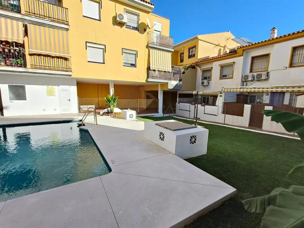 Sprzedaż niezależnego domku jednorodzinnego w Jardines de Alhaurín-Huerta Alta-Fuensanguínea, Alhaurín de la Torre photo 2