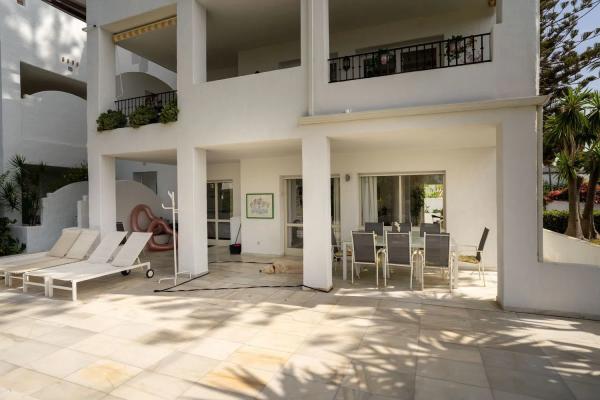 Продажа квартиры в Barrio Linda Vista-Nueva Alcántara-Cortijo Blanco, Марбелья photo 1
