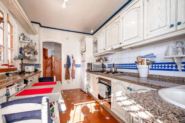Chalet independiente en venta en Avda Pescia - Ctra de Frigiliana, Nerja thumbnail 2