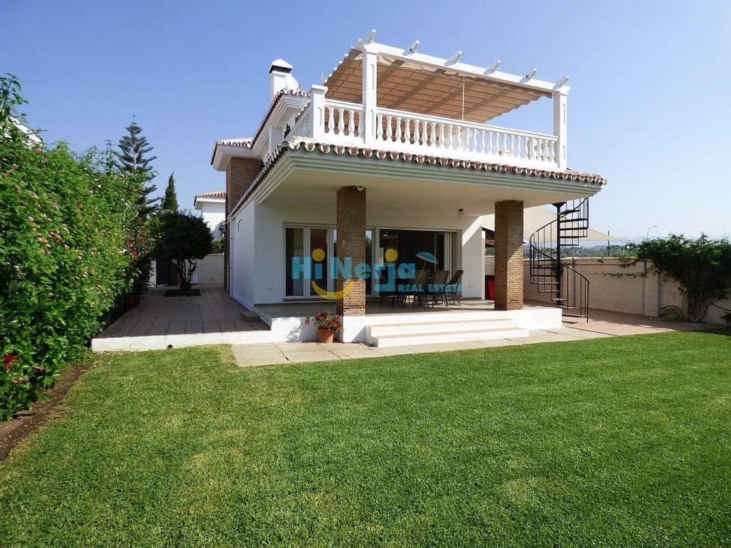 Venta de chalet independiente en Avda Pescia - Ctra de Frigiliana, Nerja
photo 1