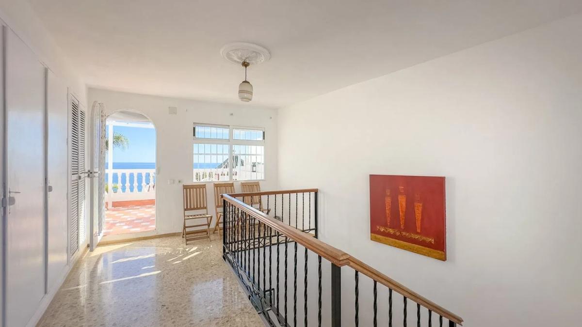 Venta de chalet independiente en Carabeo, Nerja
 photo 3