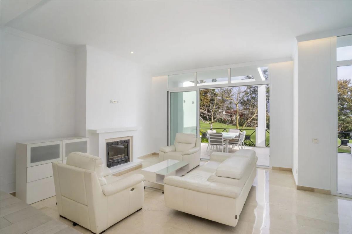 Venta de chalet independiente en Avenida Tomás Pascual s/n, Benahavís
photo 5