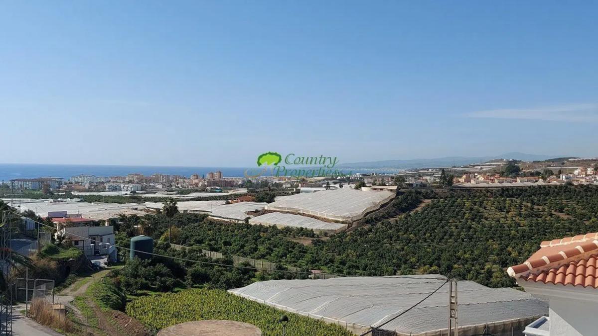 Sprzedaż niezależnego domku jednorodzinnego w Urbanización Santa Rosa, Torrox photo 2