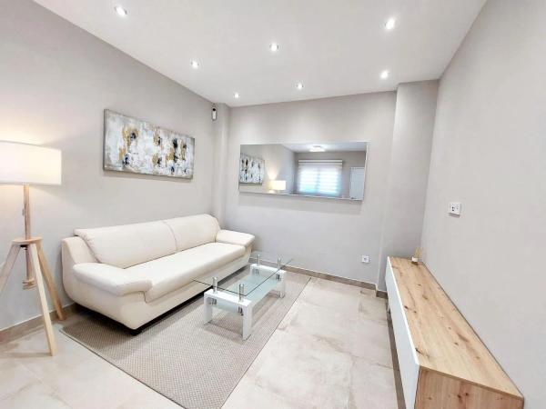 Piso en venta en Barrio Centro, Mijas thumbnail 2