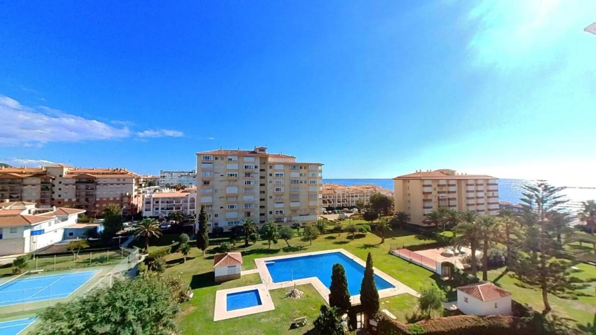 Venta de piso en Laguna Beach, Torrox
 photo 2