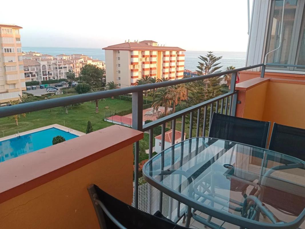 Venta de piso en Laguna Beach, Torrox
 photo 4