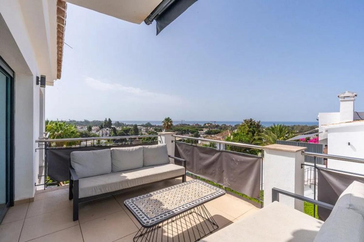 Sale of independent chalet in Paseo del Uruguay, Marbella
 photo 5