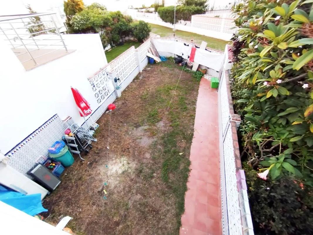Sale of independent chalet in Avenida de la Torre, Rincón de la Victoria
photo 5