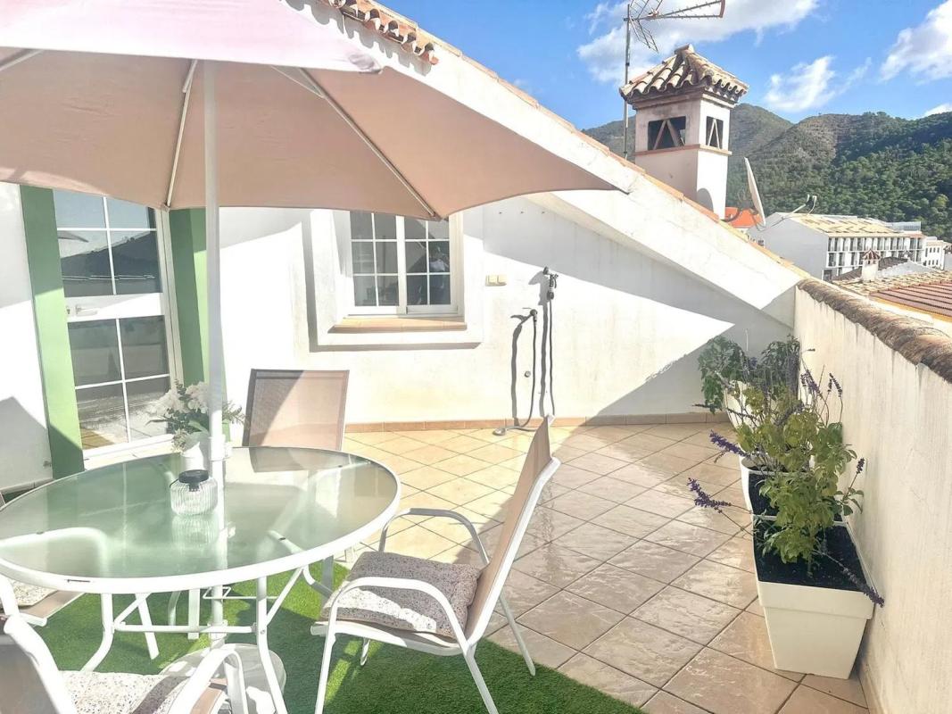 Venta de chalet independiente en Calle María Zambrano, 1, Ojén
photo 3