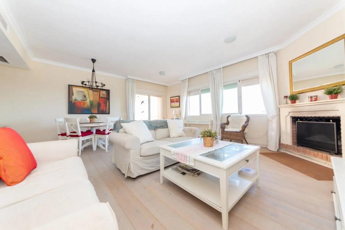 Продажа квартиры на La Mairena, Охен
 photo 2