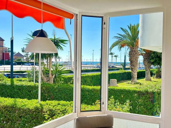 Apartment for sale in Laguna Beach, Torrox photo 1