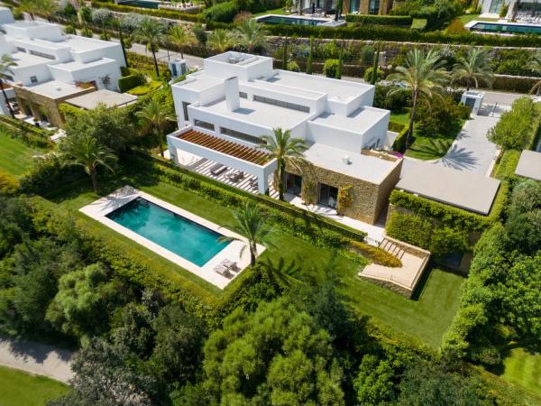 Коттедж на продажу в Casares Golf - Casares del Sol, Касарес photo 1