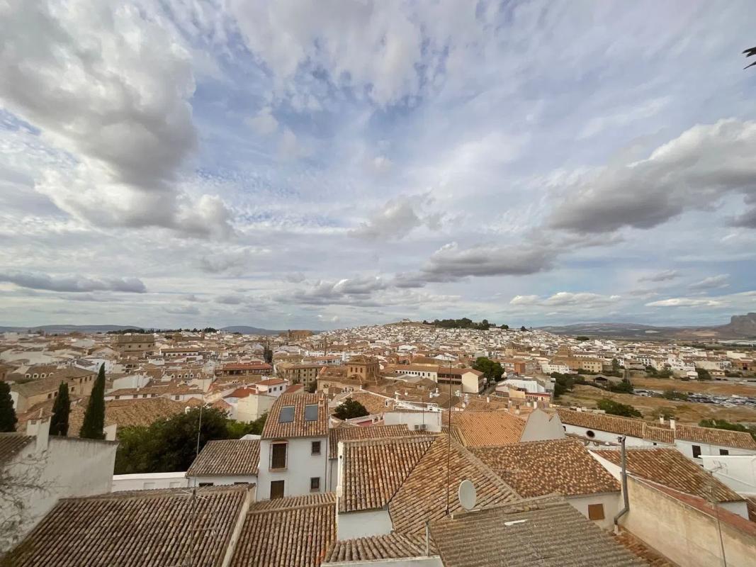 Sale of independent chalet in Calle del Colegio, Antequera
photo 2