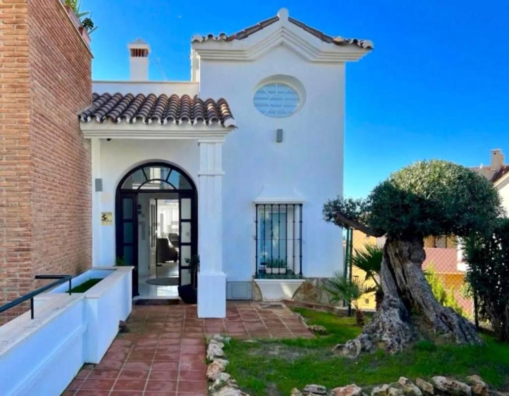 Venta de chalet independiente en Calle Musicos, Mijas
photo 1