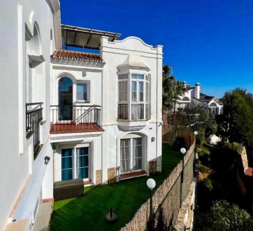 Venta de chalet independiente en Calle Musicos, Mijas
photo 2