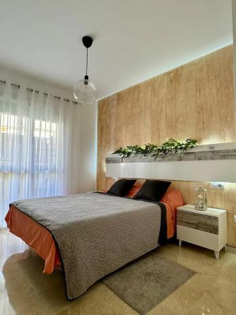 Piso en venta en Loma de Don Ciprián, Manilva thumbnail 2