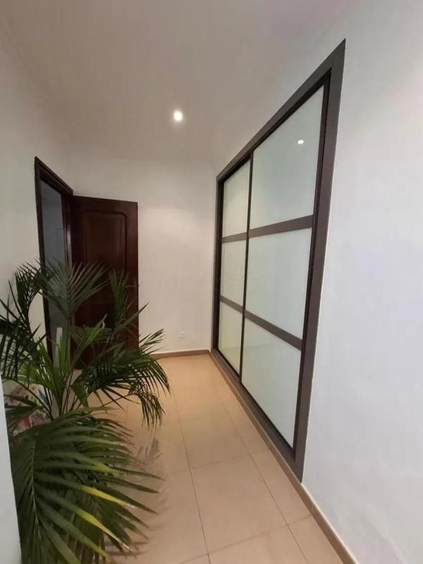 Продажа отдельного шале в  Calle Guillén Robles, Малага photo 2