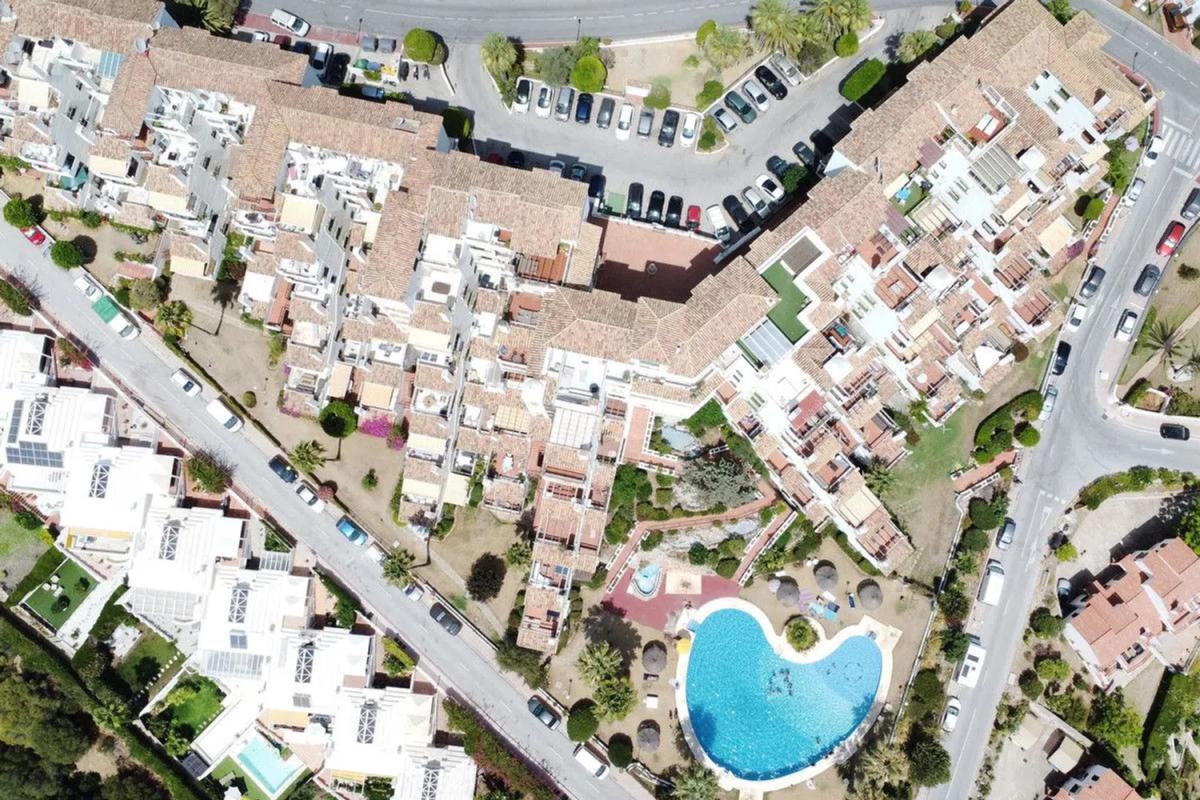 Venta de piso en Barrio Sitio de Calahonda, Mijas
 photo 2