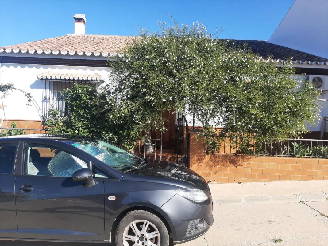 Chalet adosado en calle Cerro, Alora
photo 2