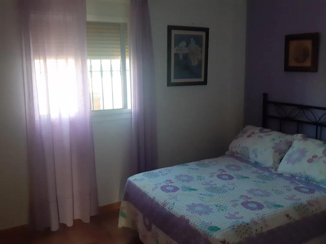 Chalet adosado en calle Cerro, Alora
photo 3