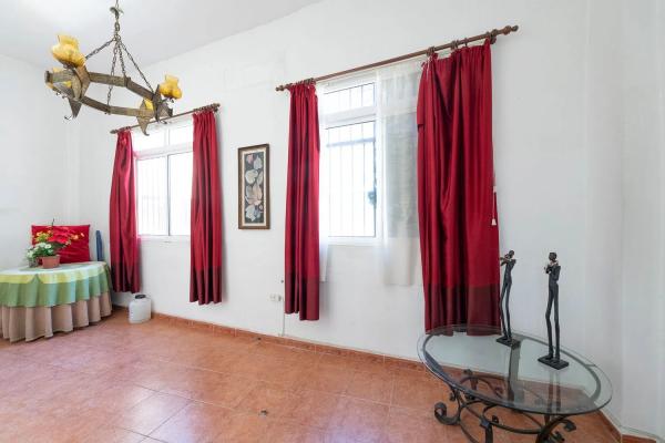Piso en venta en  Calle Mármoles, Málaga photo 3