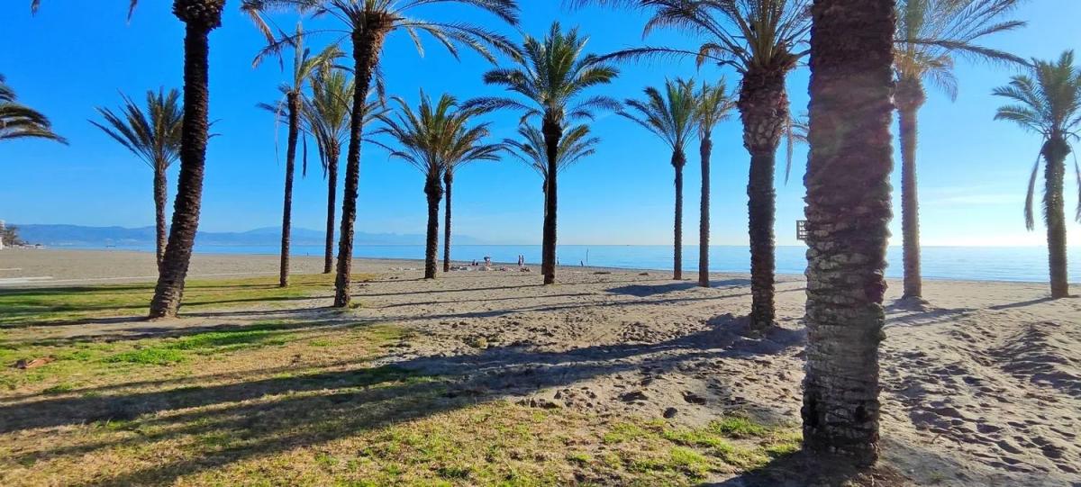 Penthouse sale in La Carihuela - Los Nidos, Torremolinos photo 1