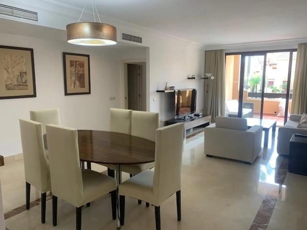 Sale of apartment in Avenida del Mediterráneo, 11, Marbella
 photo 2