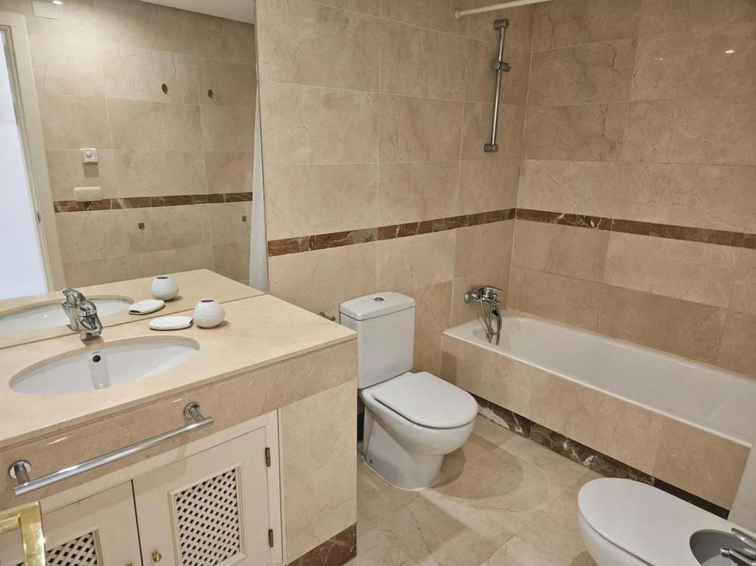 Sale of apartment in Avenida del Mediterráneo, 11, Marbella
 photo 3