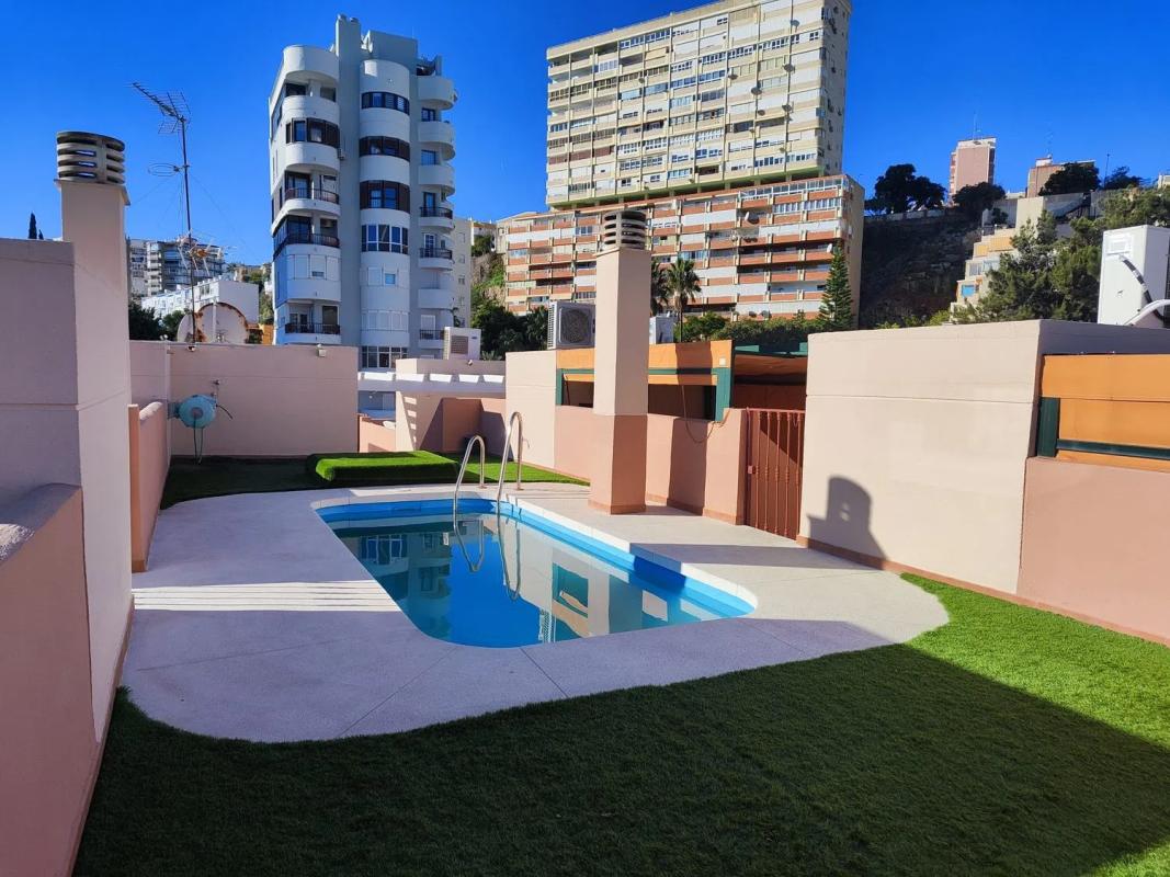 Venta de duplex en Barrio Playamar - Benyamina, Torremolinos photo 1
