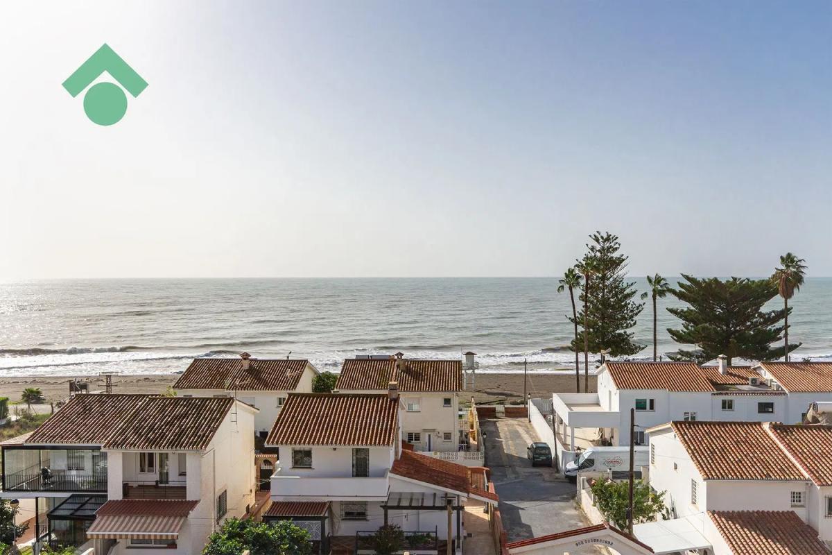 Penthouse sale in Torre de Benagalbón, Rincón de la Victoria photo 1