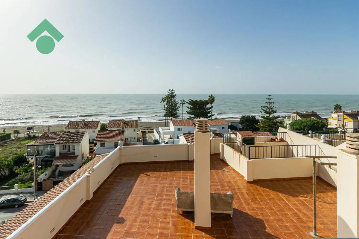 Penthouse sale in Torre de Benagalbón, Rincón de la Victoria photo 2
