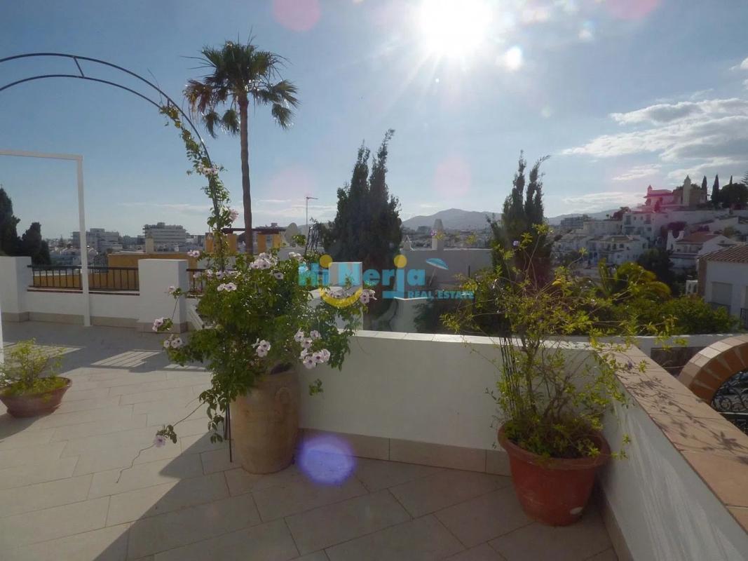 Sprzedaż poddasza w  Avda Pescia - Ctra de Frigiliana, Nerja photo 2